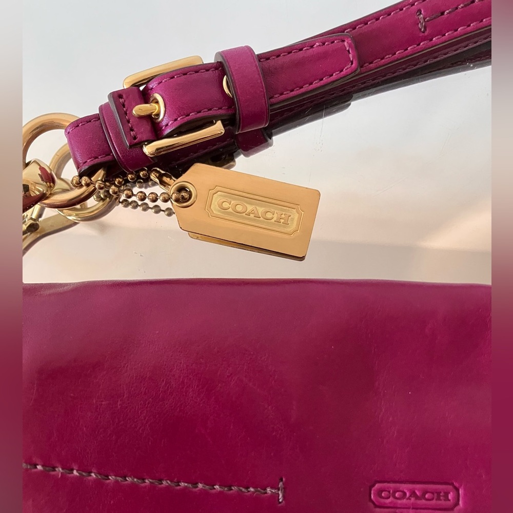 COACH Magenta 12450 Purple y2k Clutch Wristlet Bag Like New Clean One Owner - Picture 5 of 5